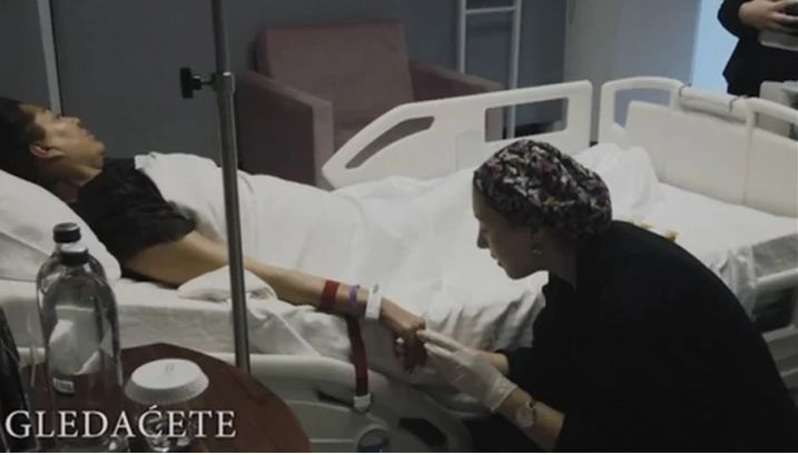 Шокиращо ВИДЕО! Цеца Величкович легна под ножа 