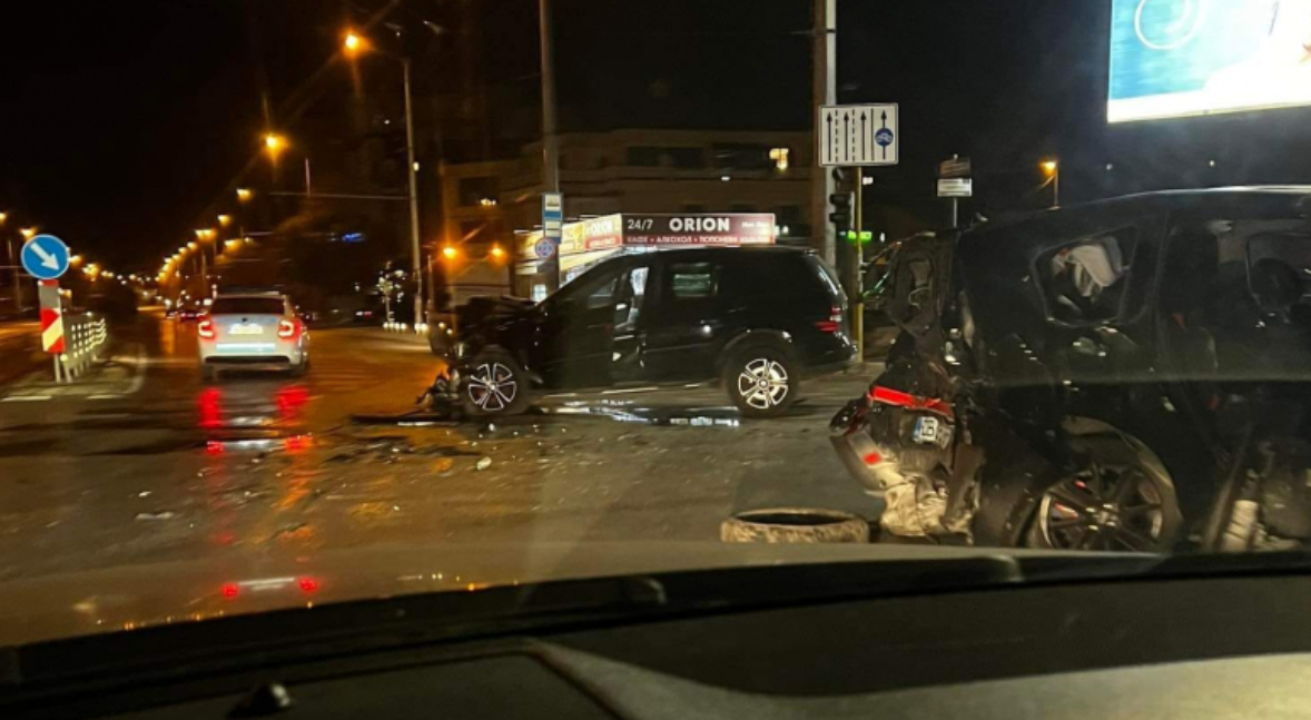 Втрещени очевидци на адско меле на "Орион" в София: Защо там се блъскат като идиоти  ВИДЕО