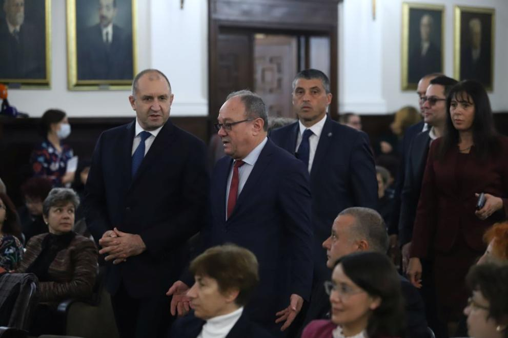 Радев стресна България: Падението е неизбежно! ВИДЕО