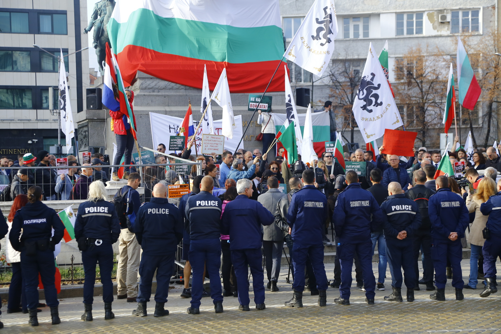 На жълтите павета пак ще ври и кипи