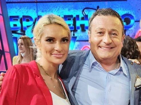 Мечтаната мащеха: Младото гадже на Рачков купонясва със сина му СНИМКА