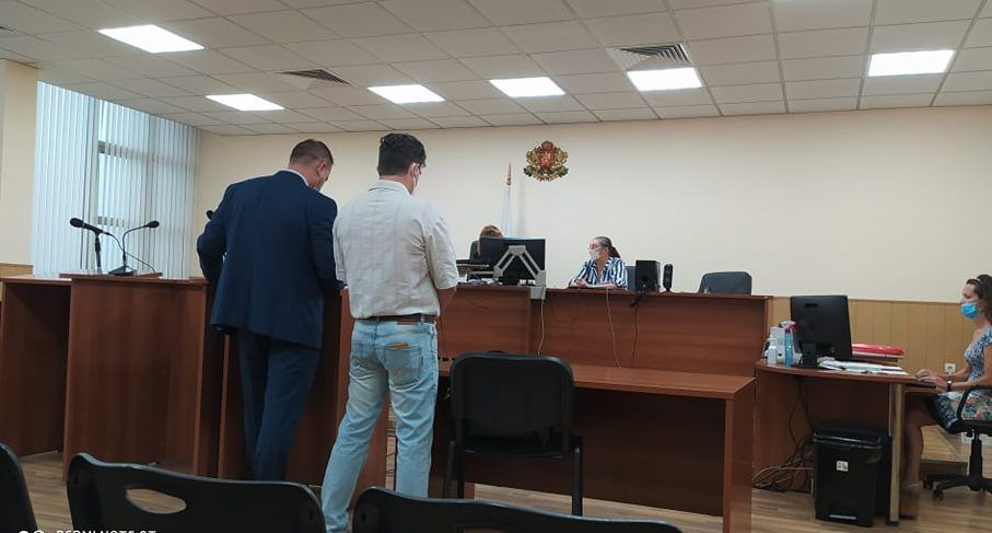 Нов удар по джоба! Важна услуга поскъпва тройно от вторник 