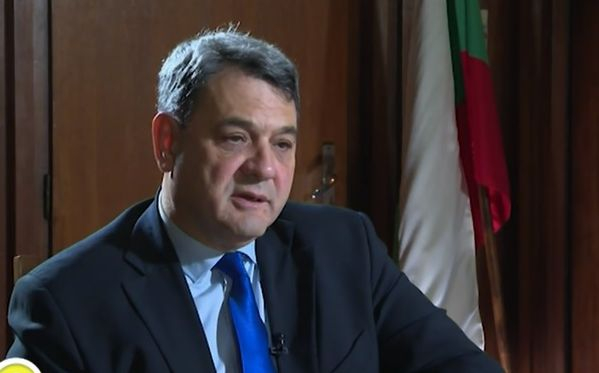 Главсекът на МВР проговори за "голите обиски", закани се да... 