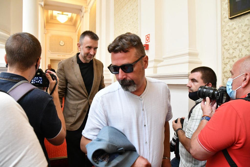 Сценаристи на Слави признаха за огромна грешка докато са били във властта и как ги е прецакала Промяната