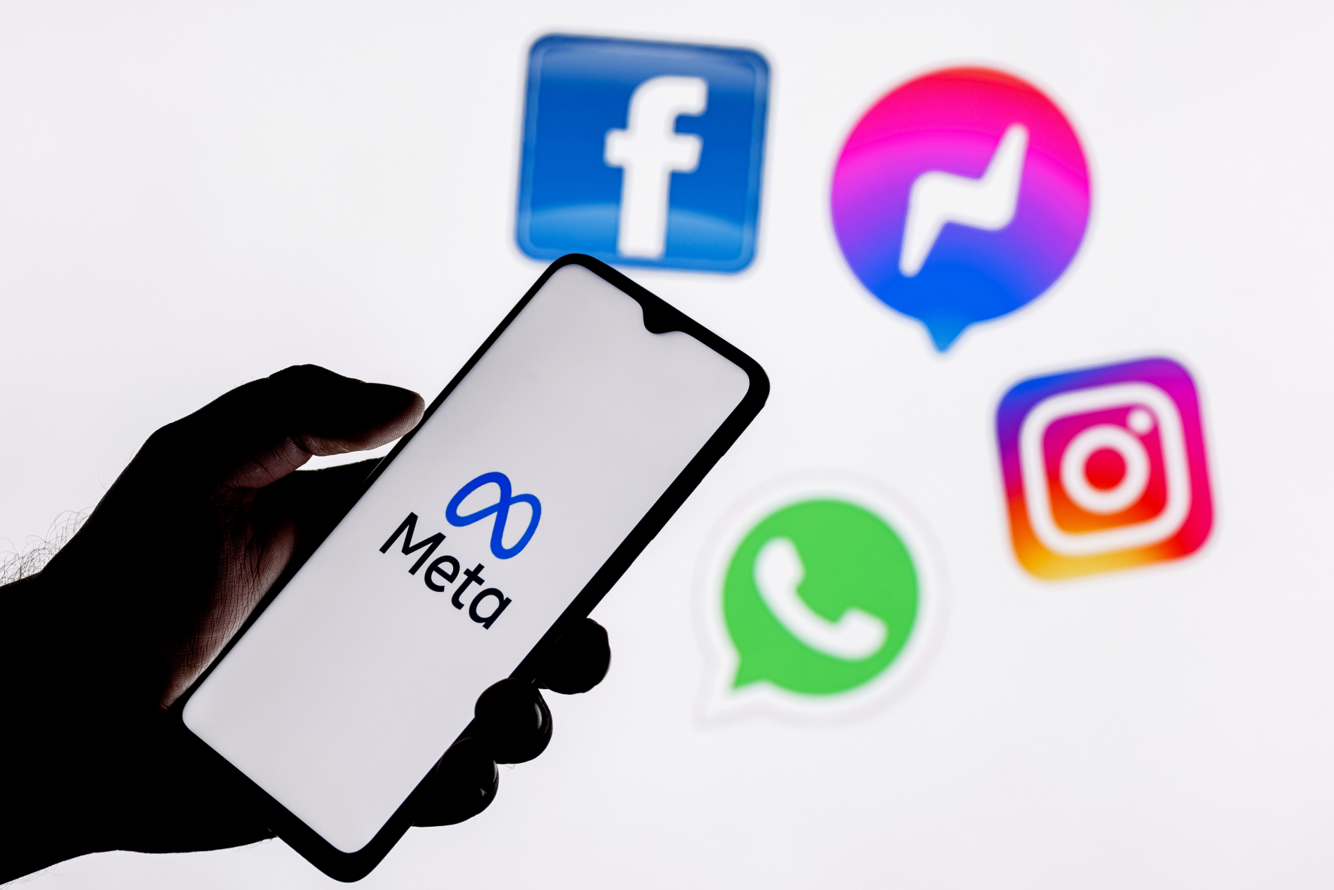 Facebook и Insragram стават и платени, ето защо