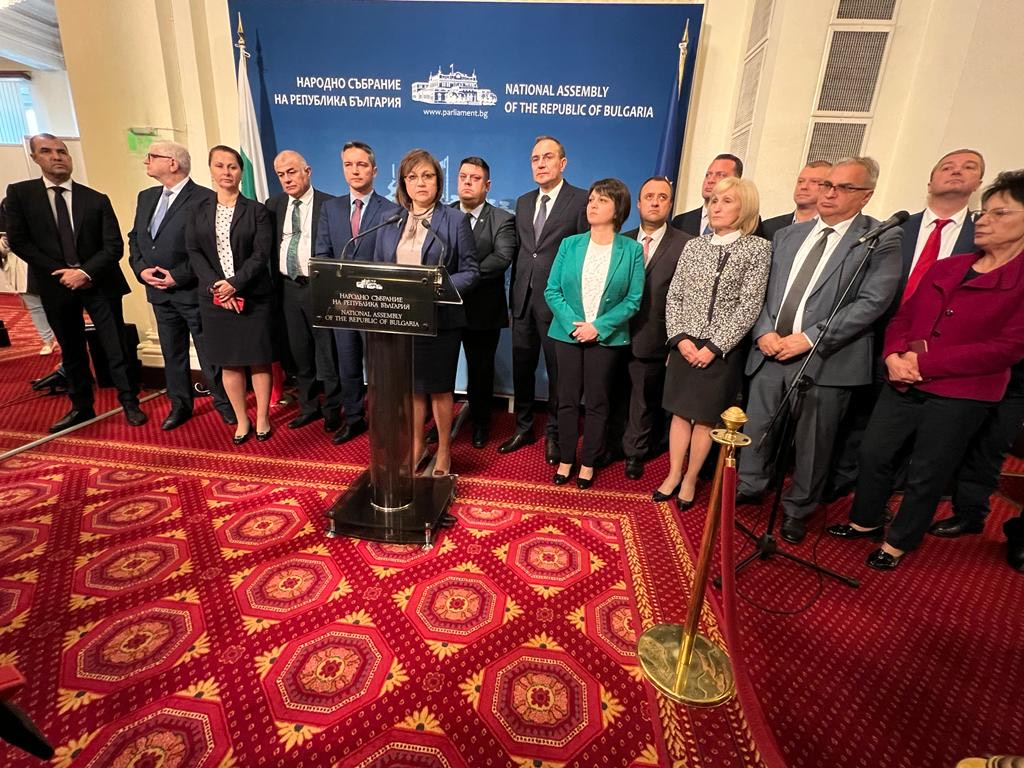 Нинова с извънредно изявление за загиналия полицай: Недопустимо посегателство срещу националната сигурност ВИДЕО