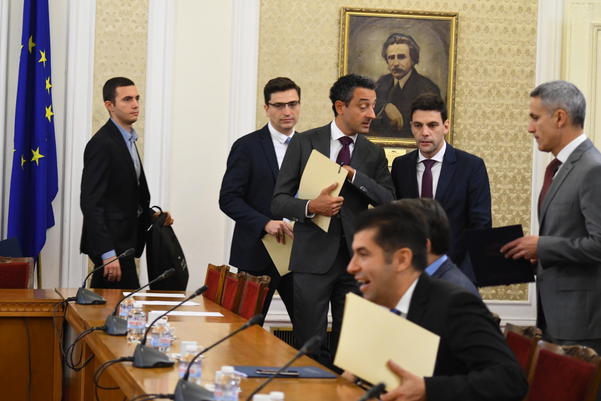 Горанов огласи главната цел на ПП на срещата с ГЕРБ 