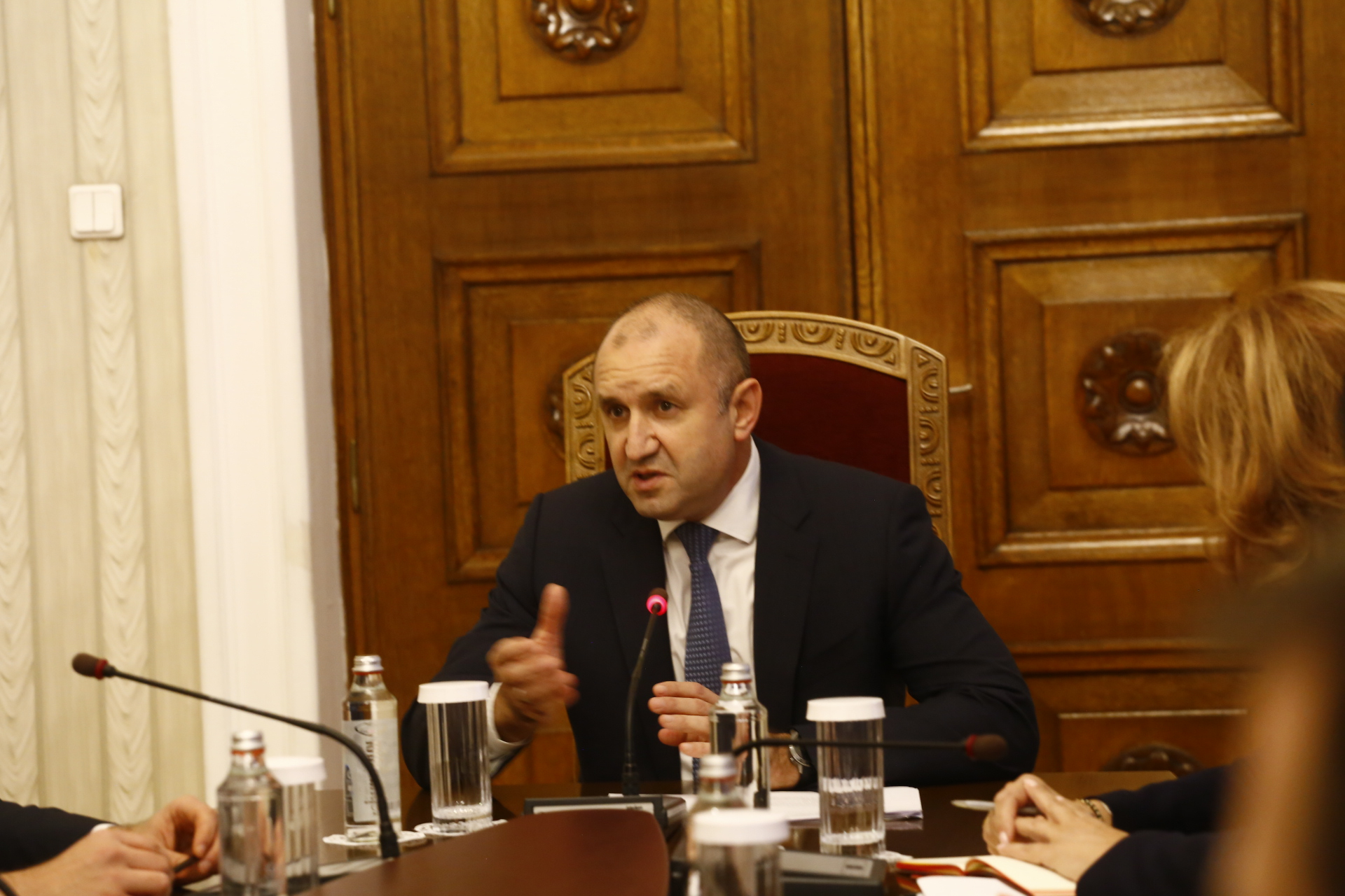 Проф. Киров: Радев има 3 опции! Не е длъжен да подпише указа за Гешев веднага