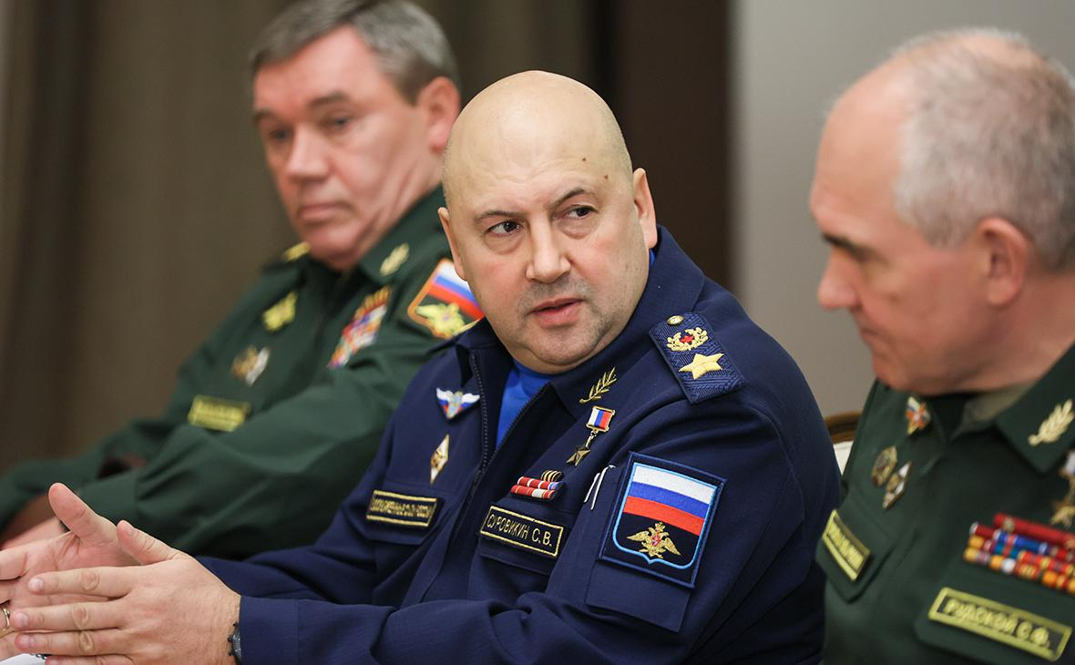 Руските войски се изтеглят от Херсон, ген. Суровикин обясни защо ВИДЕО