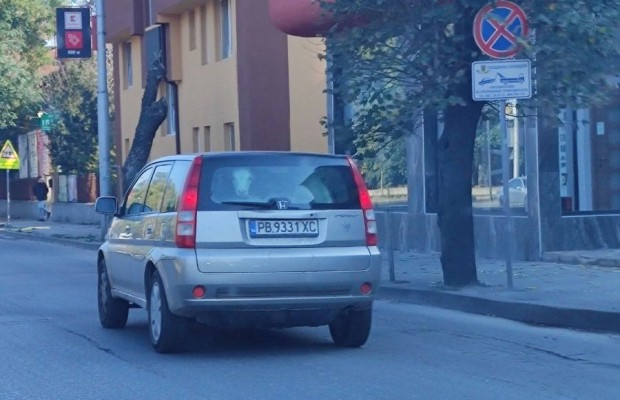 Всички се чудят и маят на този пловдивчанин