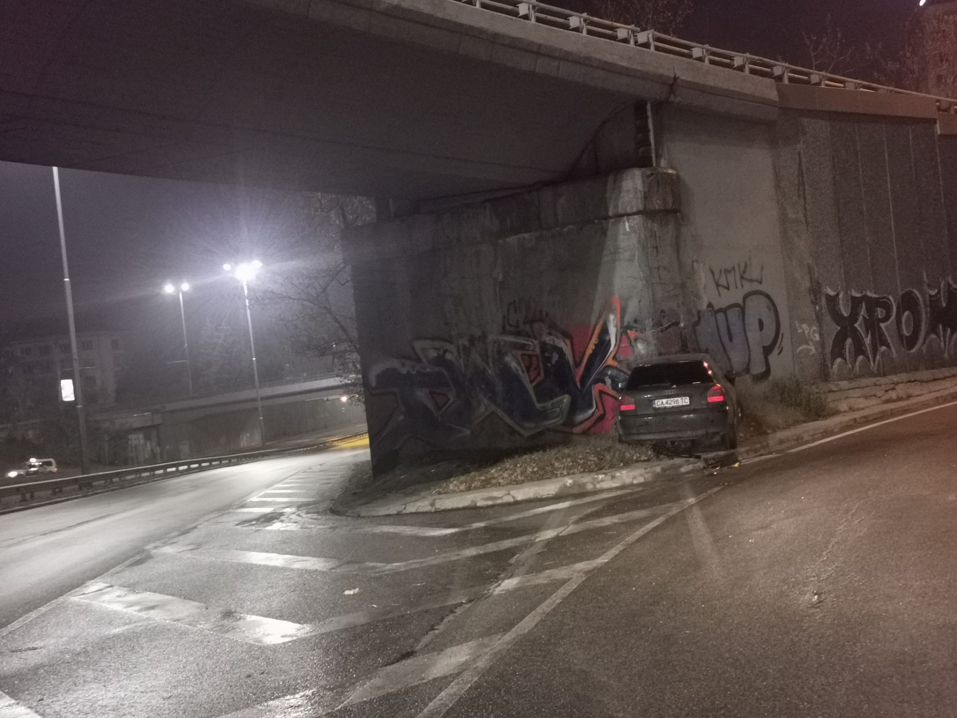 Брутално меле по тъмна доба в София СНИМКА 