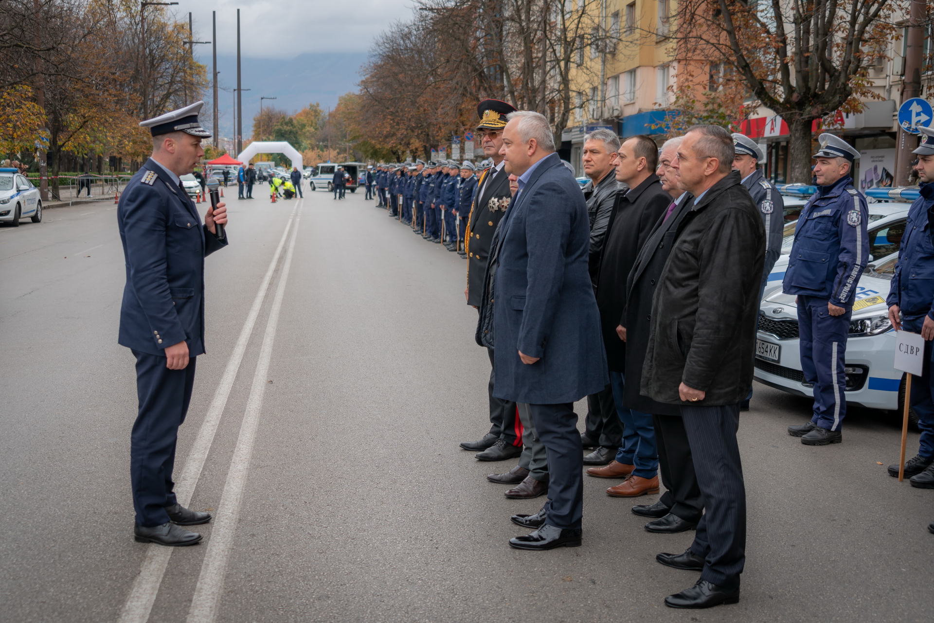 Демерджиев застана пред най-добрите БГ ченгета и се изцепи: Срам ме е! 