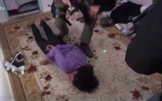 Появи се ВИДЕО от ареста на джихадистката, която окървави Истанбул 