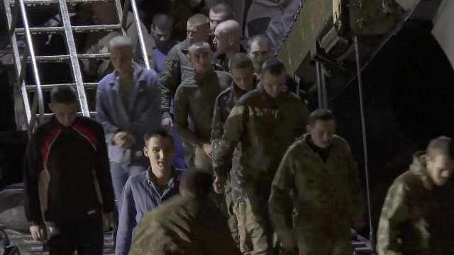 Освободен от плен руски войник разказа как са го инквизирали в Украйна