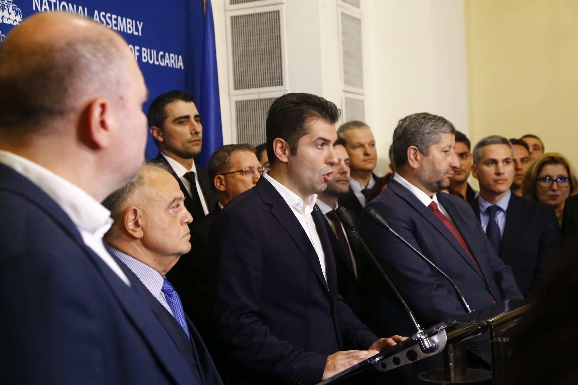 Д-р Борислав Цеков: Победата на ГЕРБ е категорична, разби ПП на много нива 