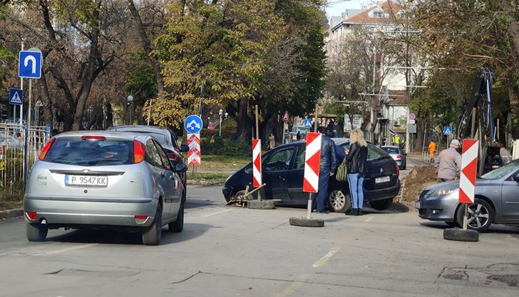 Дупка налапа цяла кола в Русе СНИМКИ