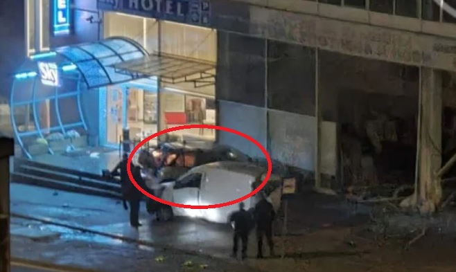 Ужас в Търново: Пиян шофьор сътвори тотален погром по тъмно ВИДЕО