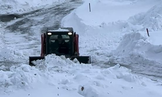 Апокалипсис в Ню Йорк, всичко е в сняг, има жертви ВИДЕО