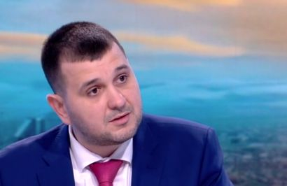 Златимир Йочев хока депутат на ДБ, който го втрещи с тази обида към Радев 