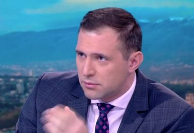 Златимир Йочев хока депутат на ДБ, който го втрещи с тази обида към Радев 