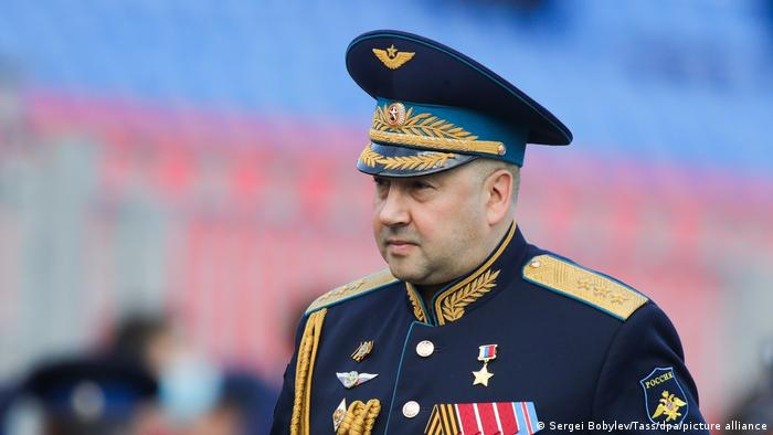 Генерал Армагедон е подложен на силен натиск да направи това веднага 