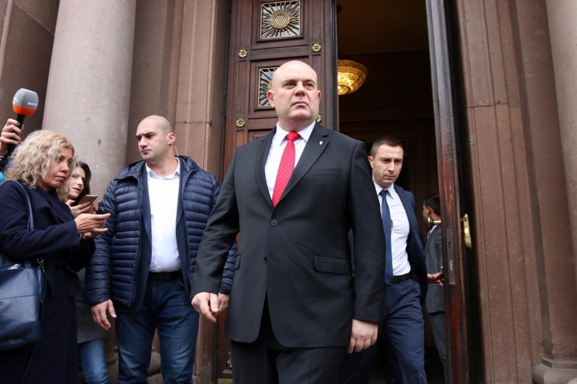 Висш прокурор разкри пред БЛИЦ защо политически и олигархични кръгове искат смяната на Гешев!