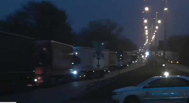 Адска ситуация в ранна заран около „Дунав мост” в Русе ВИДЕО