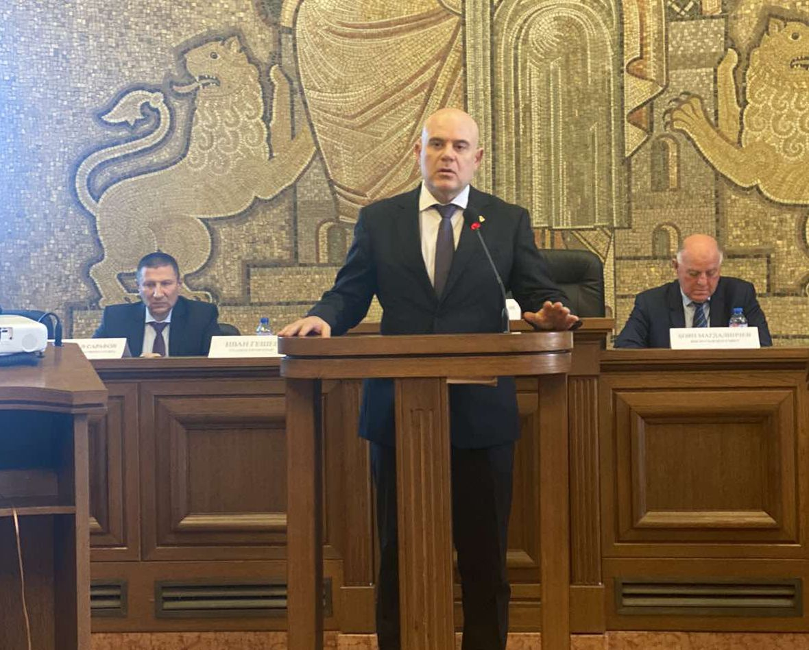 Гешев: Благодарение на Асоциацията на прокурорите днес сме по-сплотени и силни
