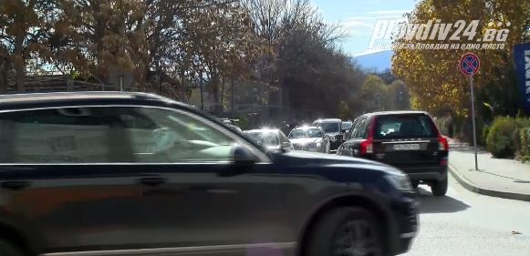 Започна се! Пловдивчани щурмуват моловете ВИДЕО 