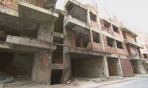 Дъжд от куршуми покоси строителния бос Митко и жена му заради измами с жилища на зелено СНИМКИ