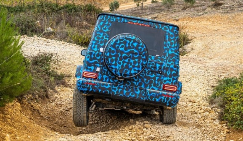 Електрическият Mercedes G-класа демонстрира уникална функция за първи път ВИДЕО
