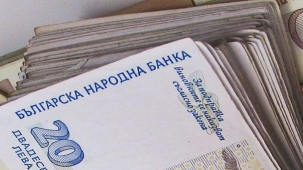 Невероятна история с раница, натъпкана с десетки хиляди лева и забравена днес от бизнесмен в Благоевград