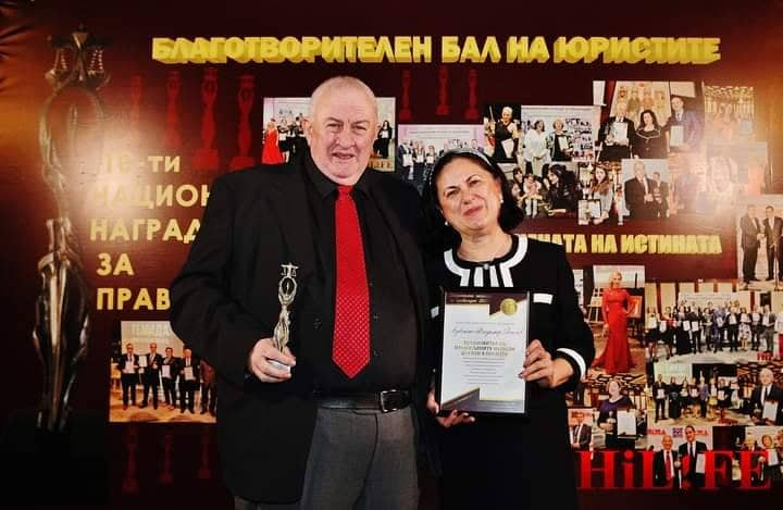 Близо 23 000 лева събраха адвокати и магистрати на Благотворителния бал на юристите за деца с ДЦП ВИДЕО