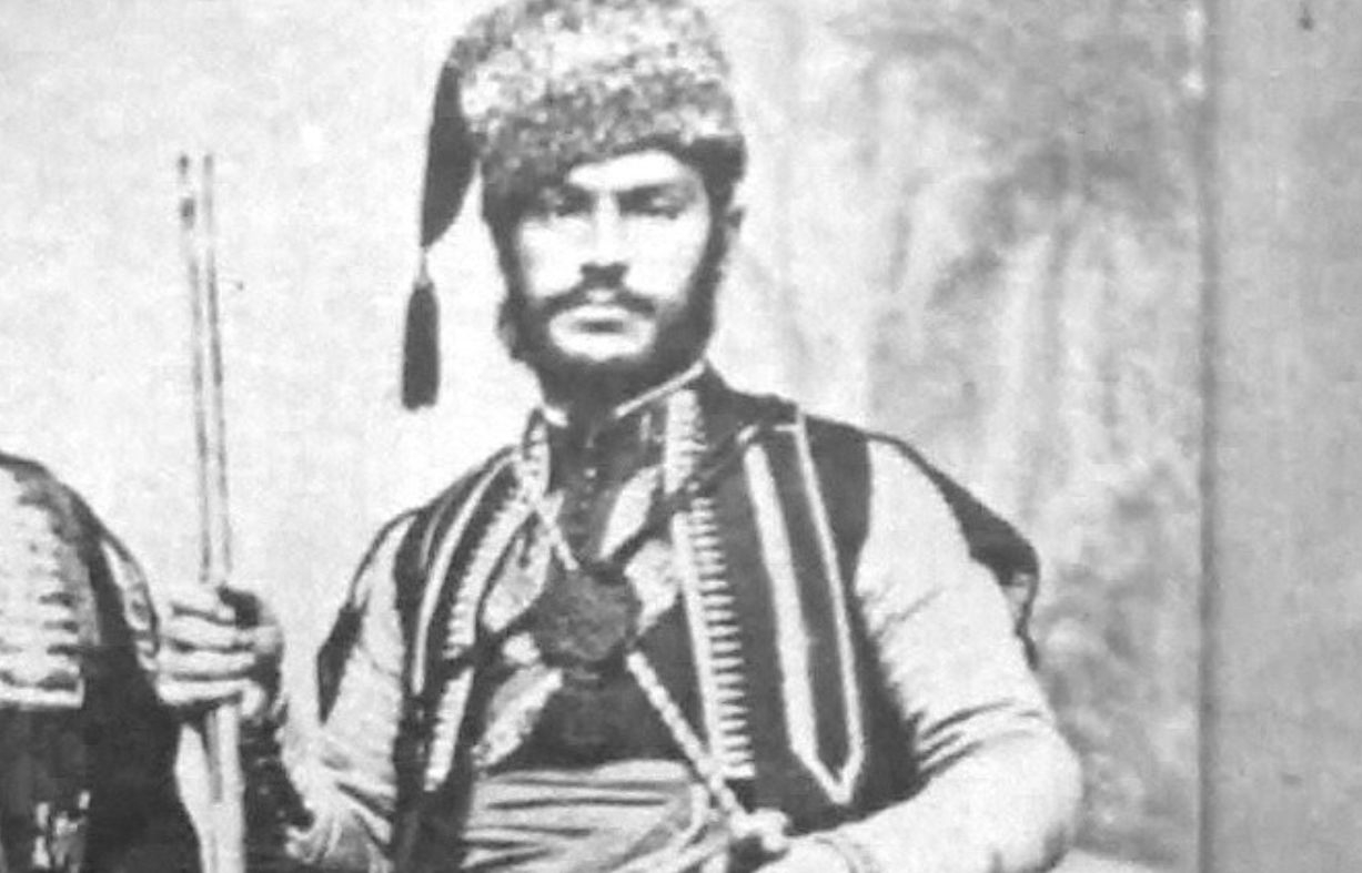 Максим Генчев протяга ръце и към Караджата - ето кой ще играе войводата 