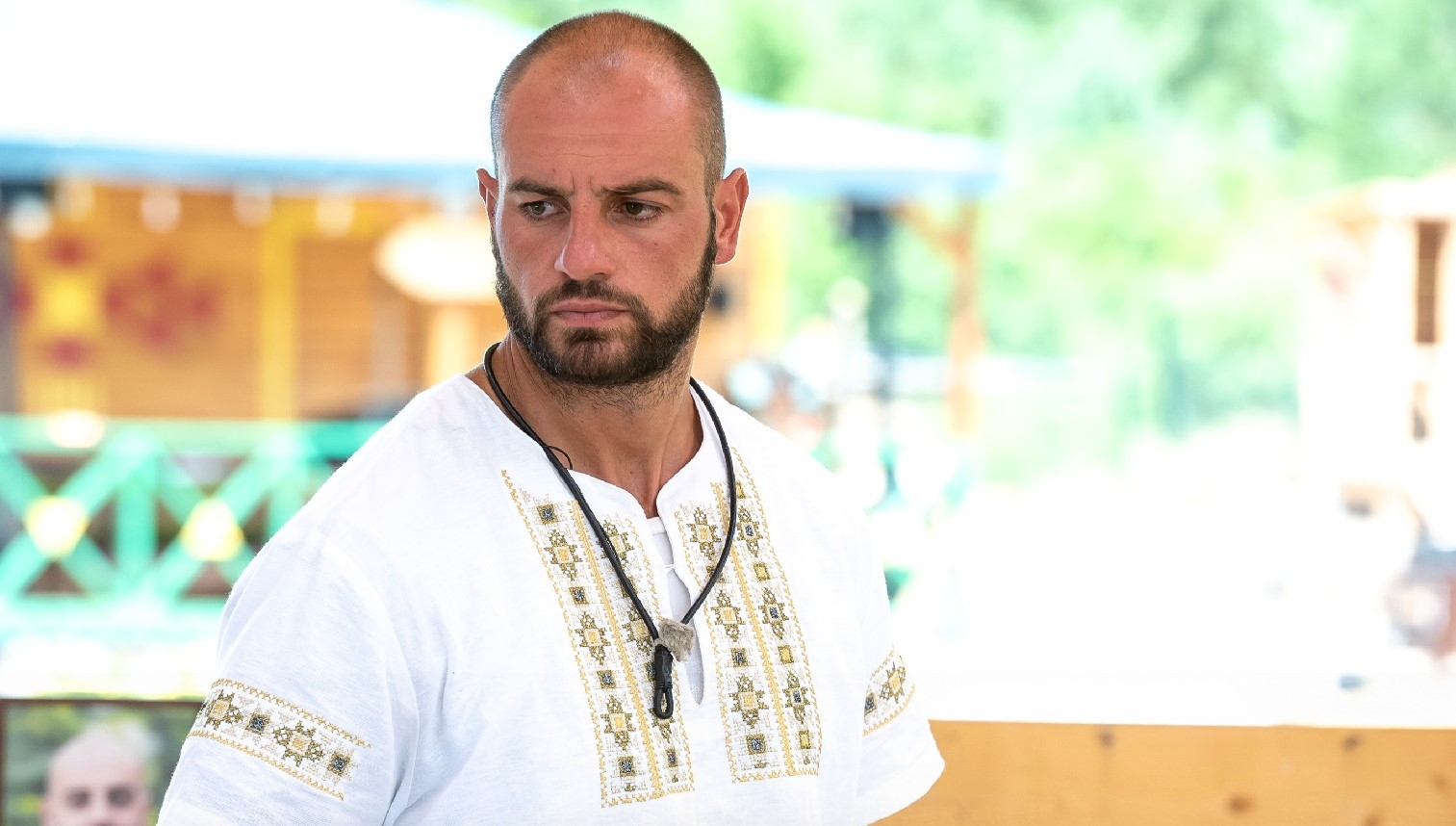 Капитанът на Локо изхвърча с гръм и трясък от "Фермата" СНИМКА