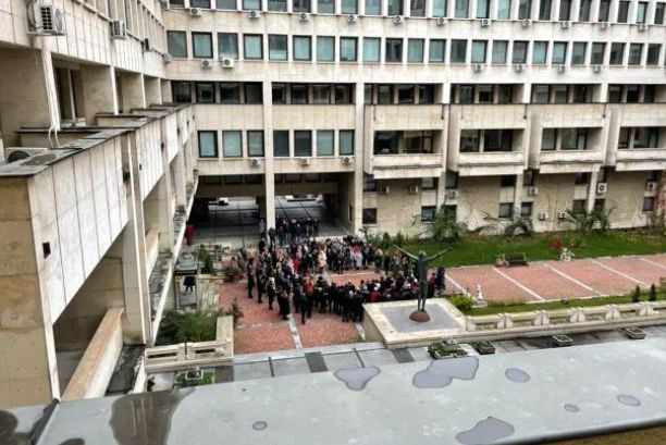 Безпрецедентната ситуация в МВнР започва