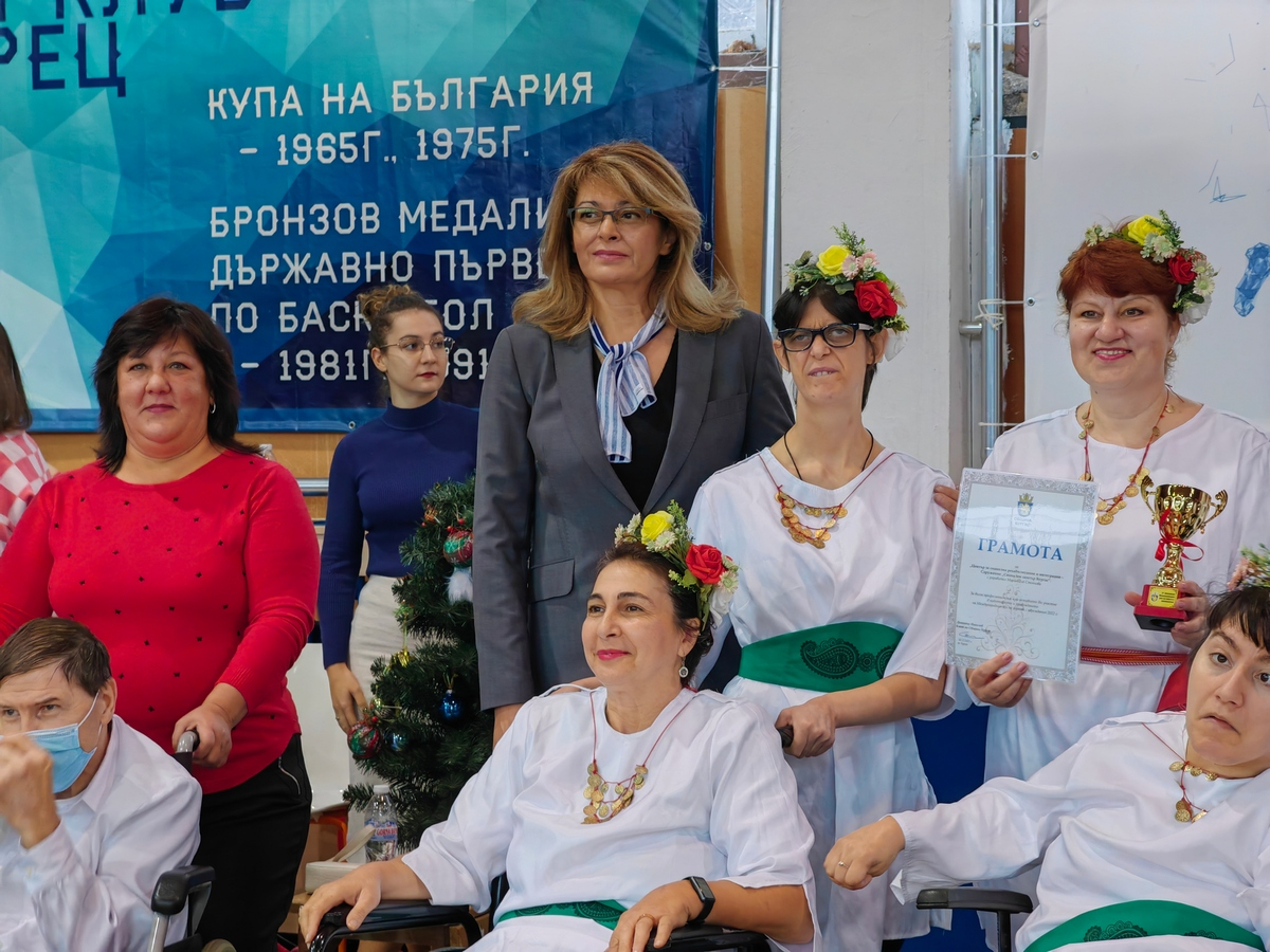 Всички се възхищават на Десислава Радева за това, което направи в родния Бургас ВИДЕО