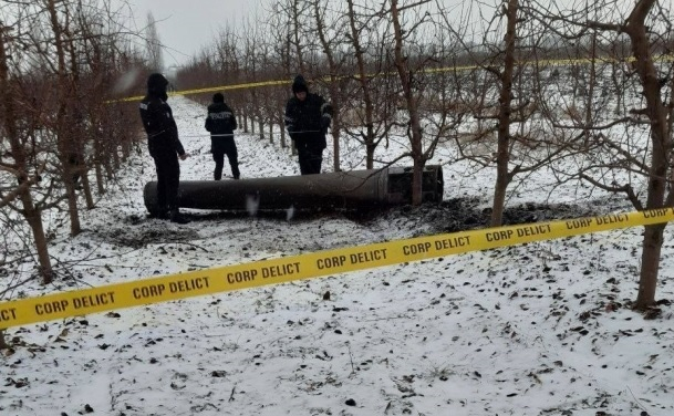 Подробности за ракетата, паднала в Молдова, украинска ли е? СНИМКИ