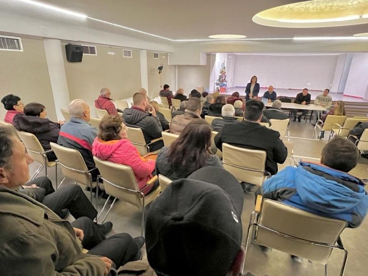 Нинова разби оправданията на Радев, че Петков и Василев го излъгали и каза истината 