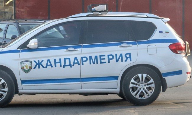 Адско меле с кола на Жандармерията край Малко Търново