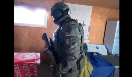 Зрелищно ВИДЕО: Украински и руски новобранци в люта схватка, кой победи?!