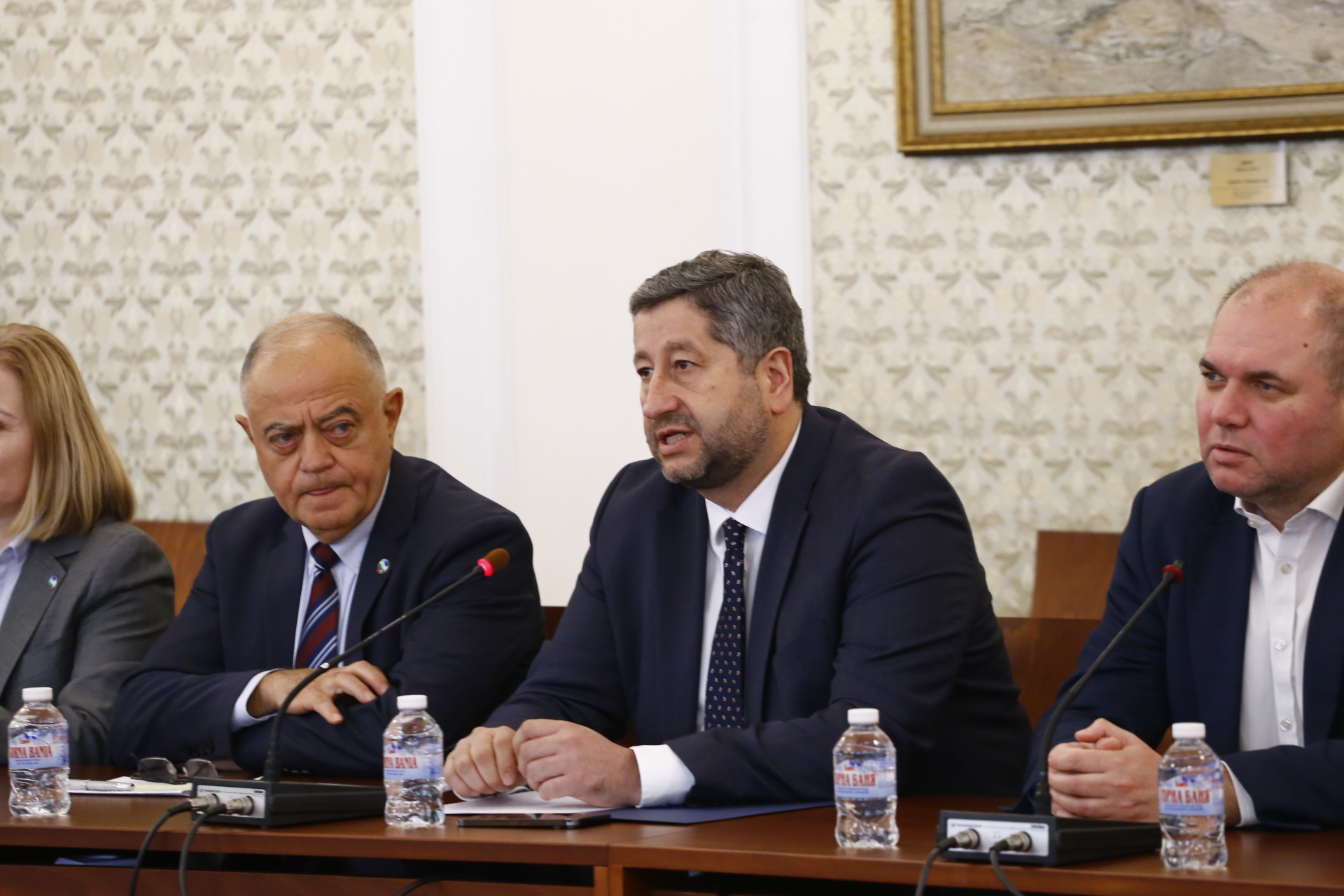 Проф. Габровски назова 3 причини ДБ да подкрепят кабинет на ГЕРБ, ето какво отговори Христо Иванов