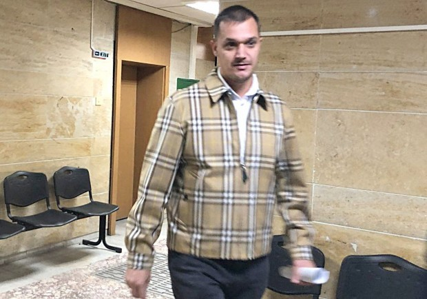 Синчето на пловдивски транспортен бос, хвърлило 30 кинта на полицай, шокира с версия 