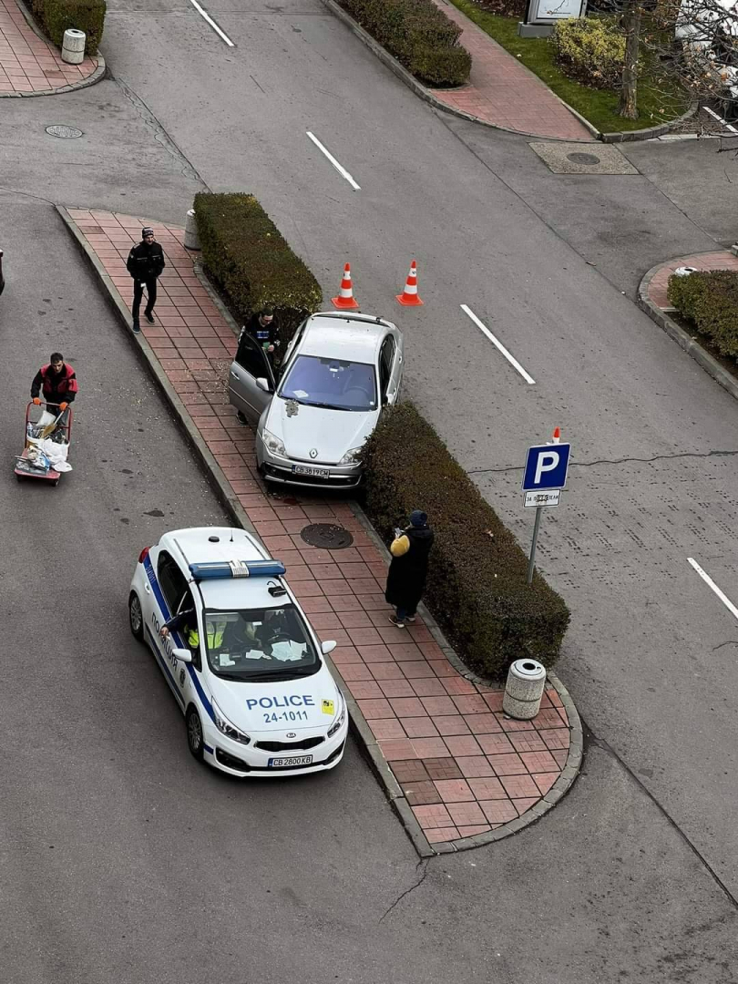 Такова паркиране столичани не помнят СНИМКА 