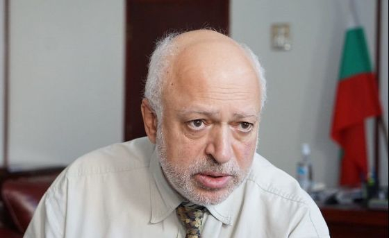 Минеков не отишъл на честването на Стефан Данаилов, уплашил се от...