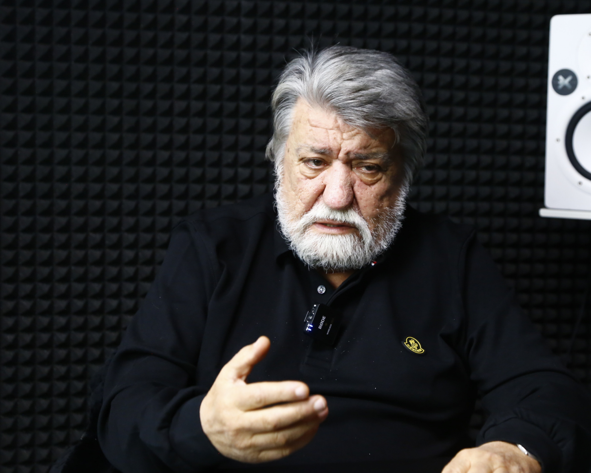 Вежди Рашидов изненадва с нови акварели и скулптури