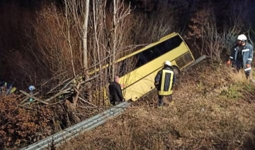 Здравният министър с новини за пострадалите в автобуса-ковчег