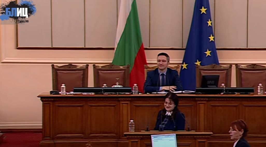 Странна ситуация в НС с Росица Кирова и министър Шишков разсмя депутатите БЛИЦ TV