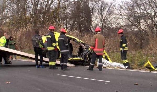 Прокълнато място: Дни преди касапницата с 2 трупа край Кемера шофьор на "Мерцедес"... ВИДЕО 