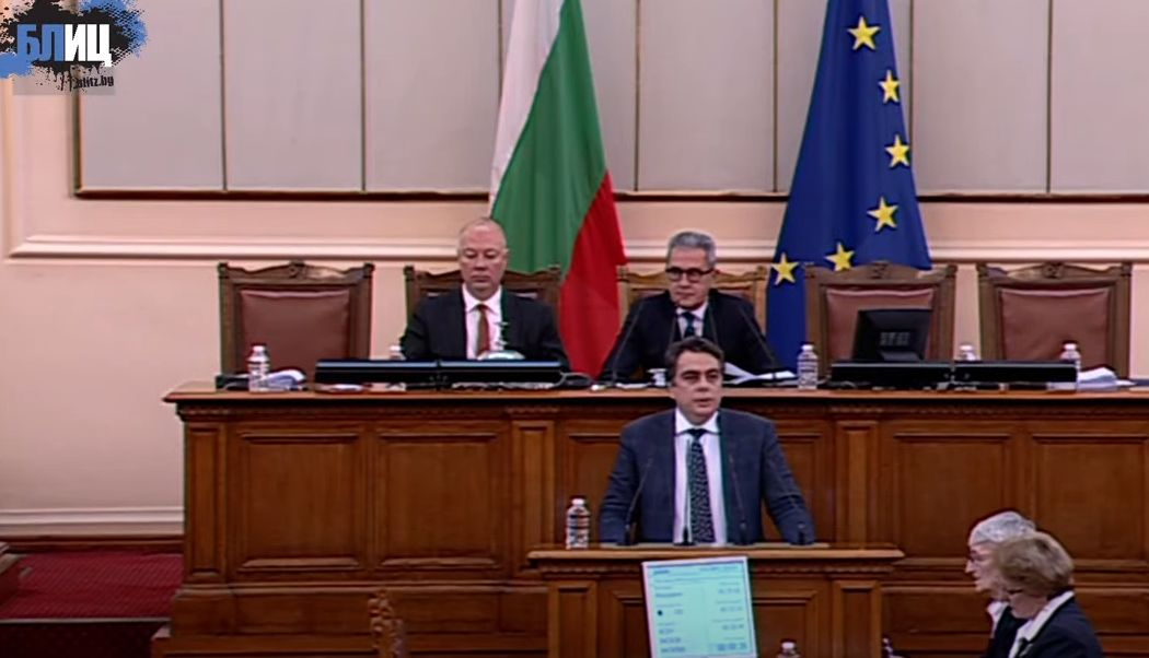 Невероятно изпълнение на Асен Василев в НС БЛИЦ TV
